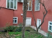 Satılır 6 otaqlı 200 m2 həyət evi 6 mkr