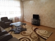 İcarəyə verilir 3 otaqlı 132 m2 yeni tikili Nərimanov r.