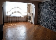 İcarəyə verilir 3 otaqlı 60 m2 köhnə tikili Qara Qarayev m.