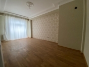 Satılır 2 otaqlı 70 m2 yeni tikili 8 mkr