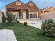 Satılır 4 otaqlı 180 m2 bağ evi Mərdəkan