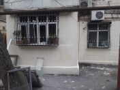 Satılır 3 otaqlı 62 m2 köhnə tikili Qara Qarayev m.