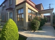 Satılır 6 otaqlı 0.25 m2 bağ evi Novxanı