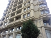 Satılır 3 otaqlı 110 m2 yeni tikili Nizami m.