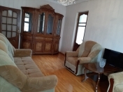 İcarəyə verilir 4 otaqlı 100 m2 köhnə tikili Yeni Yasamal