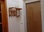 İcarəyə verilir 2 otaqlı 20 m2 köhnə tikili Heydər Əliyev Mərkəzi