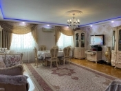 Satılır 4 otaqlı 110 m2 köhnə tikili 8 mkr