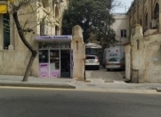 İcarəyə verilir 2 otaqlı 60 m2 köhnə tikili 28 may