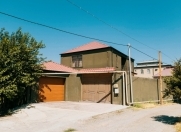 Satılır 4 otaqlı 340 m2 həyət evi Bülbülə