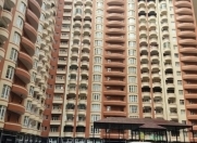 Satılır 8 otaqlı 440 m2 obyekt Elmlər Akademiyası m.