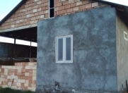 Satılır 2 otaqlı 72 m2 həyət evi Şəki