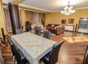 İcarəyə verilir 4 otaqlı 210 m2 yeni tikili Azərbaycan Dillər Universiteti