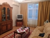 İcarəyə verilir 2 otaqlı 60 m2 köhnə tikili Nəriman Nərimanov m.