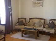 İcarəyə verilir 3 otaqlı 85 m2 köhnə tikili Sahil m.