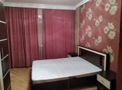 İcarəyə verilir 2 otaqlı 50 m2 köhnə tikili Memar Əcəmi m.