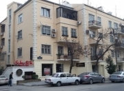 İcarəyə verilir 2 otaqlı 50 m2 köhnə tikili 28 May m.