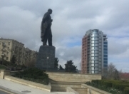 Satılır 2 otaqlı 50 m2 köhnə tikili Nərimanov heykəli