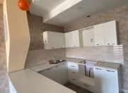 Satılır 3 otaqlı 80 m2 yeni tikili Həzi Aslanov m.