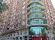 Satılır 3 otaqlı 151 m2 yeni tikili Gənclik m.