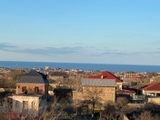 Satılır 12 otaqlı 1500 m2 bağ evi Novxanı