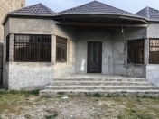 Satılır 4 otaqlı 90 m2 həyət evi Binə