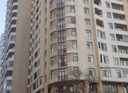 Satılır 4 otaqlı 220 m2 yeni tikili Elmlər Akademiyası m.