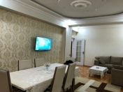 Satılır 3 otaqlı 140 m2 yeni tikili Xırdalan