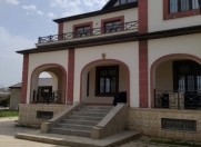 İcarəyə verilir 6 otaqlı 400 m2 bağ evi Koroğlu m.