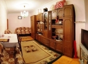 Satılır 4 otaqlı 90 m2 köhnə tikili Həzi Aslanov m.
