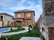 Satılır 5 otaqlı 255 m2 bağ evi Şüvəlan Park ticarət mərkəzi