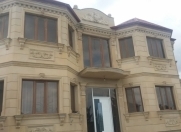 Satılır 8 otaqlı 300 m2 həyət evi Binə
