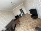 İcarəyə verilir 2 otaqlı 60 m2 köhnə tikili Şah İsmayıl Xətai m.