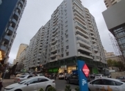 İcarəyə verilir 4 otaqlı 165 m2 yeni tikili Nizami m.