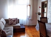 Satılır 3 otaqlı 75 m2 köhnə tikili 9 mkr