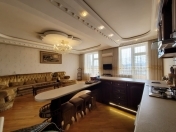 Satılır 1 otaqlı 60 m2 yeni tikili Gənclik m.