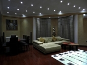 İcarəyə verilir 4 otaqlı 172 m2 yeni tikili 28 May m.