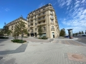 Satılır 7 otaqlı 290 m2 obyekt AGA Business Center