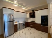 İcarəyə verilir 3 otaqlı 100 m2 yeni tikili 20 yanvar m.