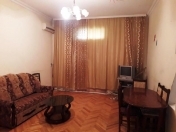 İcarəyə verilir 2 otaqlı 55 m2 köhnə tikili Elmlər Akademiyası m.