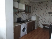 İcarəyə verilir 2 otaqlı 56 m2 köhnə tikili Y.Günəşli