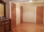 Satılır 4 otaqlı 140 m2 köhnə tikili Həzi Aslanov m.