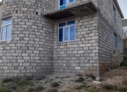 Satılır 3 otaqlı 300 m2 həyət evi Lökbatan