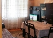 Satılır 4 otaqlı 75 m2 köhnə tikili Xalqlar Dostluğu m.