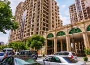 Satılır 4 otaqlı 200 m2 yeni tikili 28 May m.