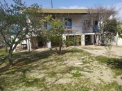 Satılır 7 otaqlı 320 m2 həyət evi Novxanı