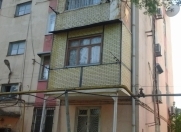 Satılır 1 otaqlı 40 m2 köhnə tikili Neftçilər m.