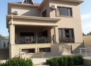 Satılır 5 otaqlı 350 m2 bağ evi Novxanı