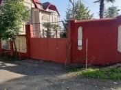 Satılır 8 otaqlı 300 m2 həyət evi Astara