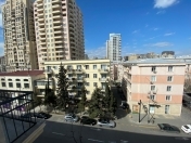 İcarəyə verilir 2 otaqlı 50 m2 köhnə tikili Nəsimi r.