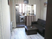 İcarəyə verilir 2 otaqlı 38 m2 köhnə tikili Elmlər Akademiyası m.